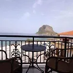 Pramataris Hotel
