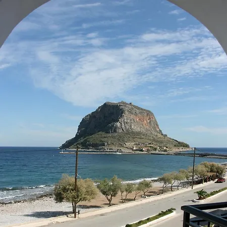 Hotell Pramataris 2*