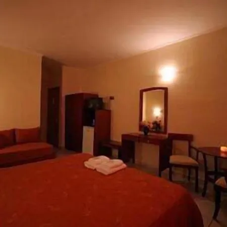 Pramataris 2* Monemvasía