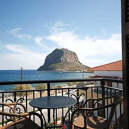 Hotel Pramataris 2*